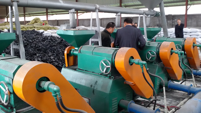 丹陽奔月鞋業(yè)有限公司